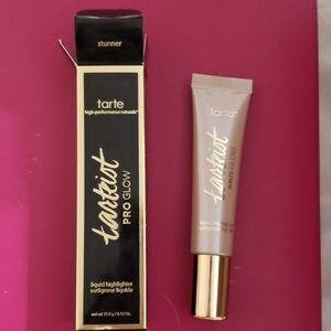 Tarteist Pro Glow Liquid Highlighter in Stunner.